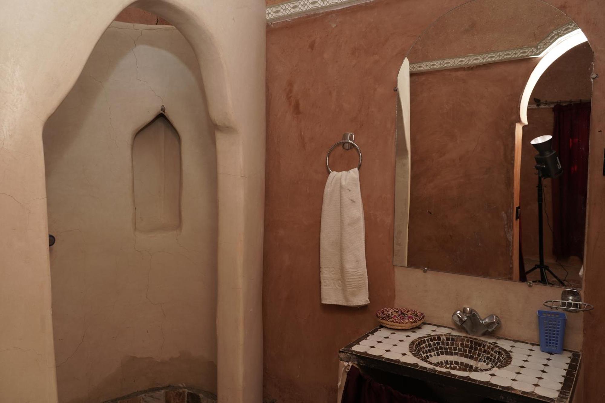 Hotel Chez Manar Ait Benhaddou Esterno foto