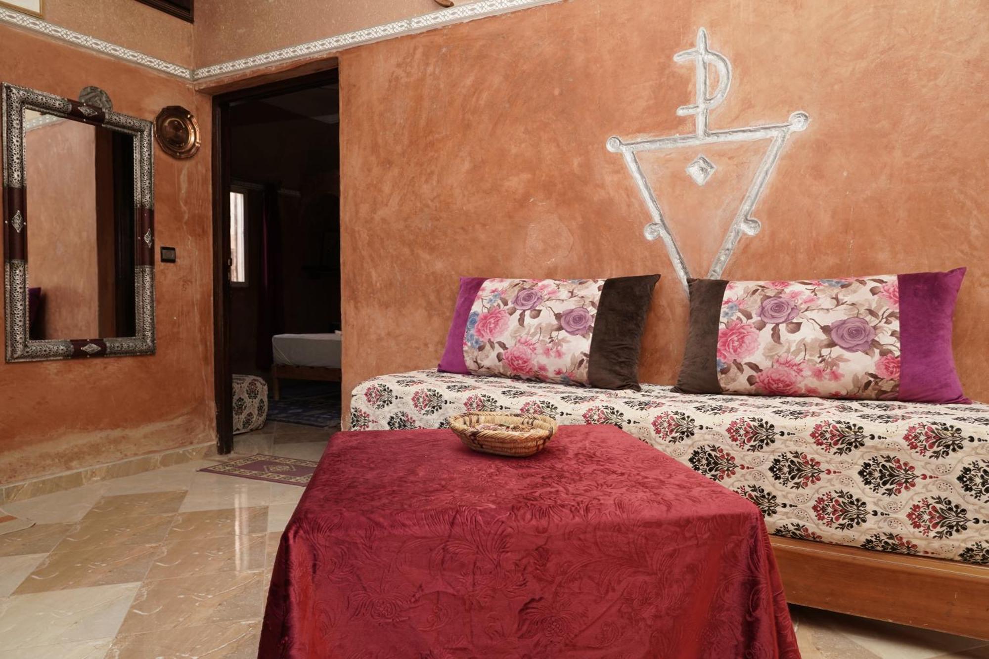 Hotel Chez Manar Ait Benhaddou Esterno foto