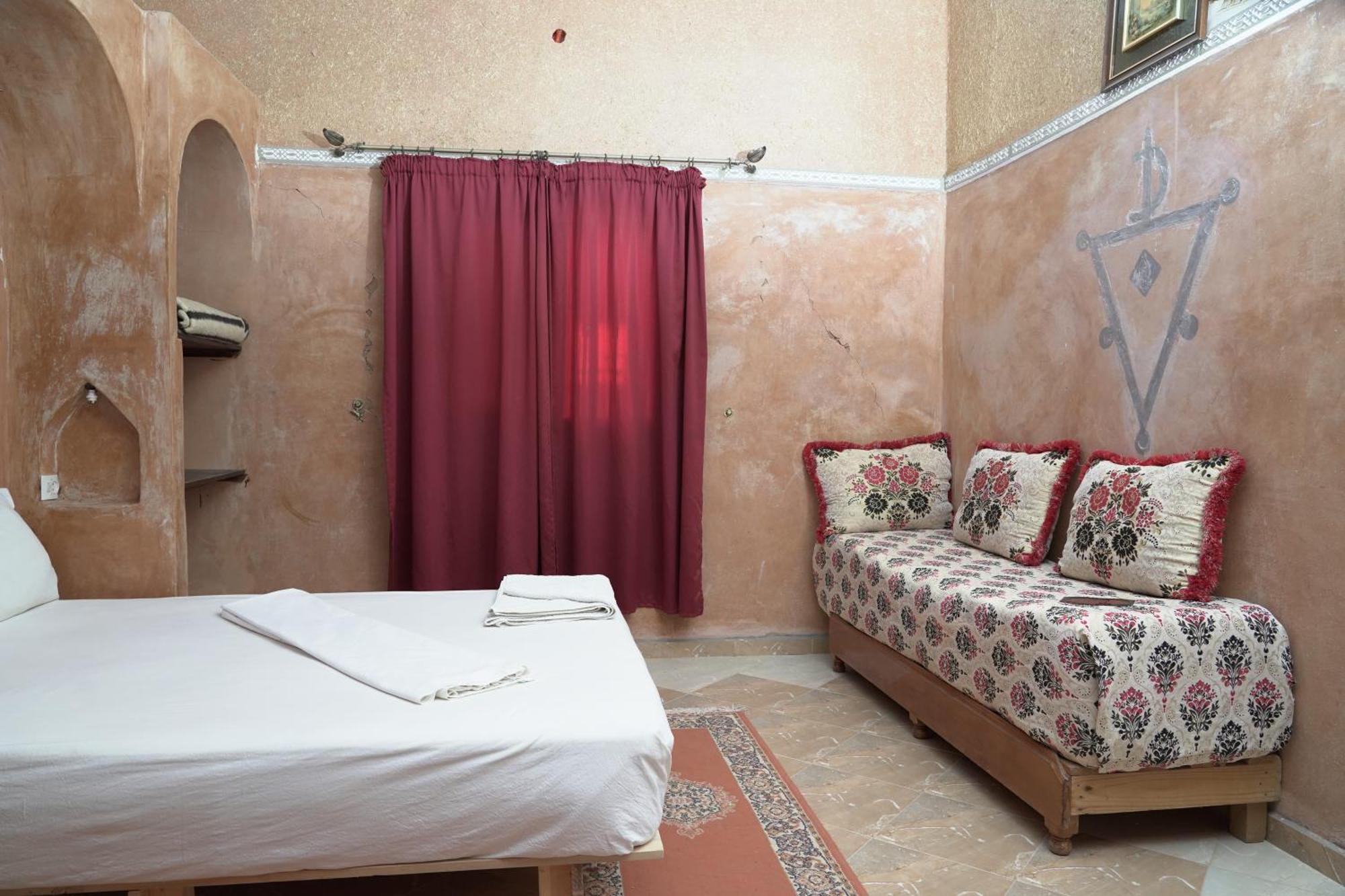 Hotel Chez Manar Ait Benhaddou Esterno foto
